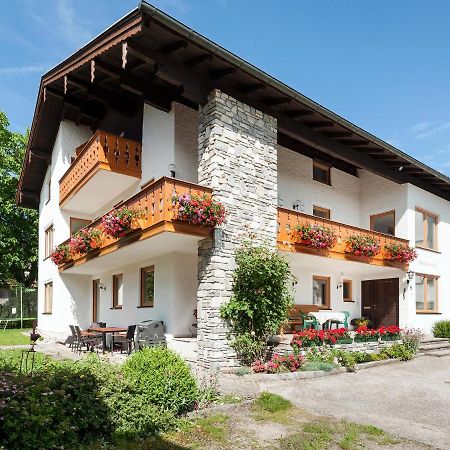 Gaeste- Und Appartementhaus Stachl Waging am See Exterior photo